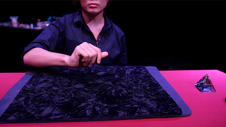 52 Shades of Red, Gimmicks included Version 3 by Shin Lim