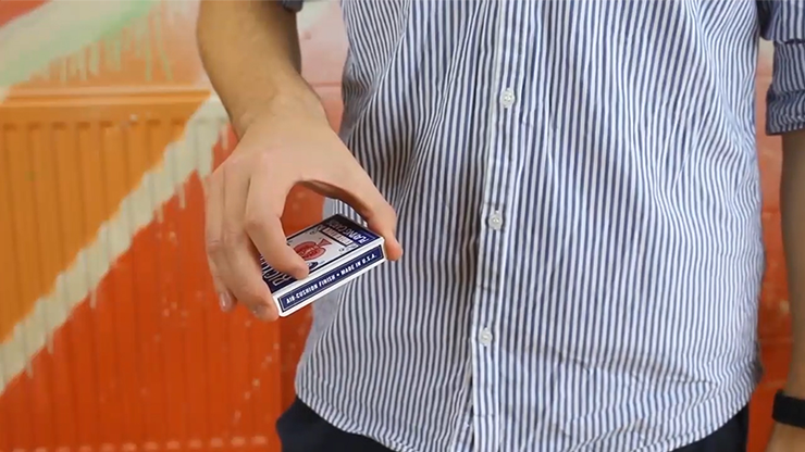 Travelling Deck Box Version Blue, Gimmick and Online Instructions by Takel