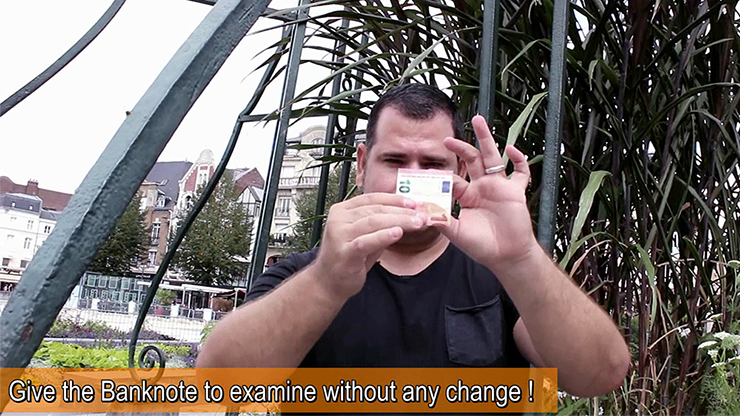NO BLINK RED, Gimmick and Online Instructions by Mickael Chatelain