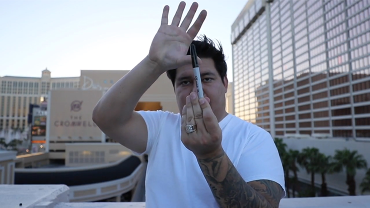 Maxwell';s Signature Opener, Gimmicks and Online Instructions by The Other Brothers