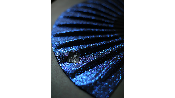 Appearing SnowStorming Fan V2, Dark Blue by Victor Voitko (Gimmick and Online Instructions)