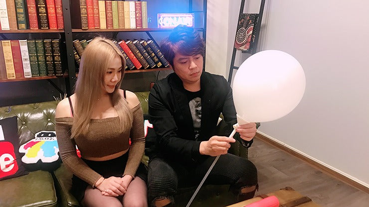 Balloon Burster, Gimmick and Online Instructions by Taiwan Ben and Jeimin Lee
