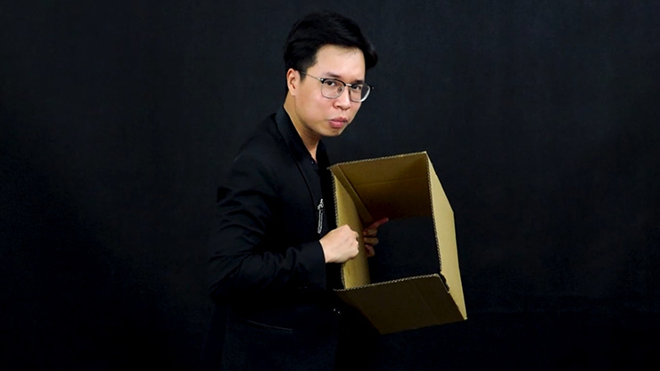 AMAZING CARTON by 7 MAGIC