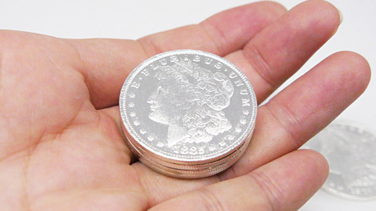 Yoichi Akamatsu';s Cylinder and Coins