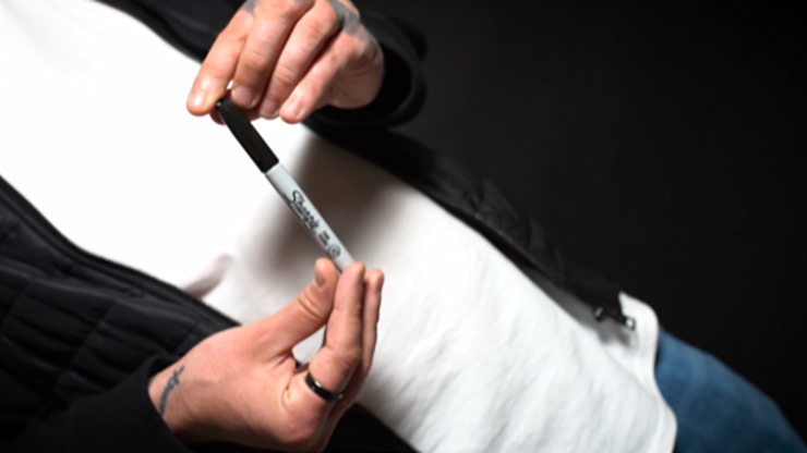 Visual Pen, Gimmicks and Online Instructions by Axel Vergnaud