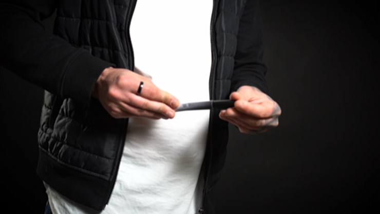 Visual Pen, Gimmicks and Online Instructions by Axel Vergnaud