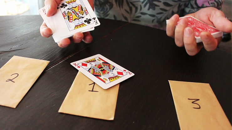 HUE Red, Gimmicks and Online Instructions by Kaan Agdokan and MagicfromHolland