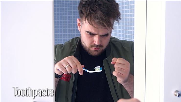 EVERYDAY MAGIC KIT, Gimmicks and online Instructions by Julio Montoro