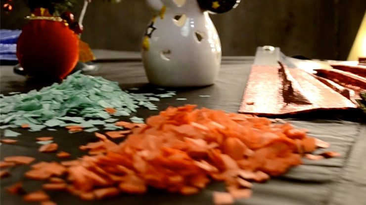 Confetti CHRISTMAS, 2pk. Light by Victor Voitko (Gimmick and Online Instructions)