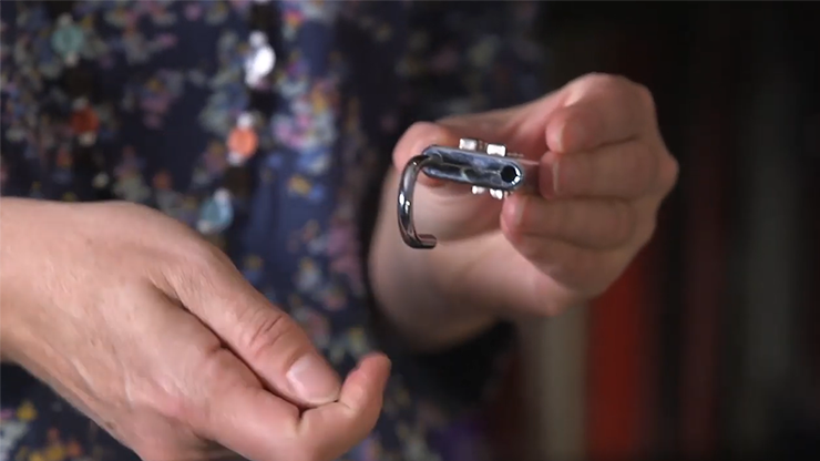 LOCKDOWN, Gimmick and Online Instructions by Steve Cook and Kaymar Magic