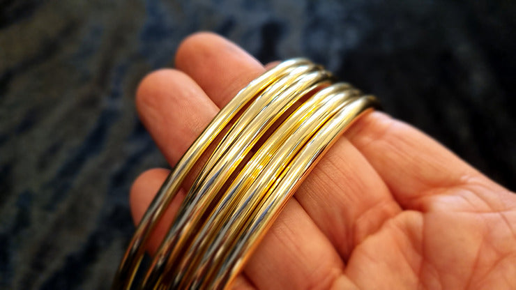 GIR Ring Set GOLD, Gimmick and Online Instructions by Matthew Garrett