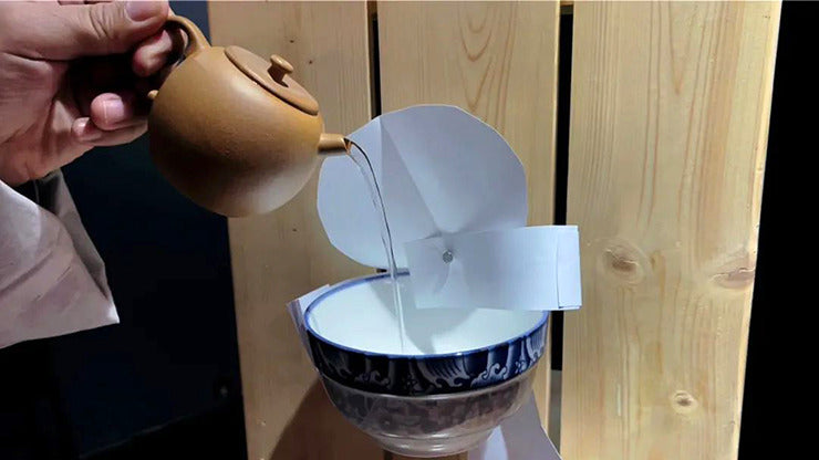 Paper Hercules by Bacon Magic