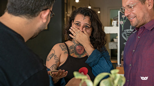 It';s Pursenal, Gimmicks and Online Instructions by Michael O';Brien & Deuce Gala Magic