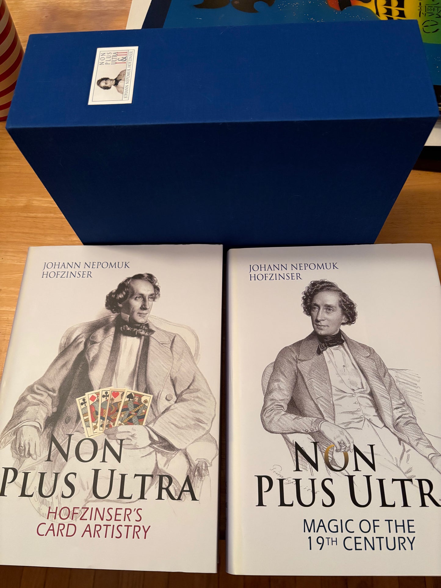 Non Plus Ultra Hofsinzer set Vol. 1 & 2 -very fine condition.